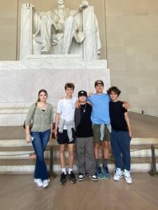 MUSE Students Lincoln Monument