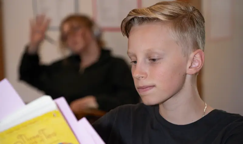MUSE Global School Student Reading